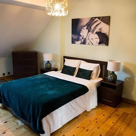 Chalet De 5 Habitaciones En La Sierra De Madrid El Olivo De Miraflores 米拉弗洛迪拉希 外观 照片
