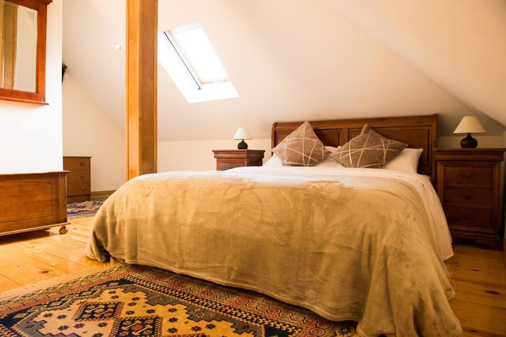 Chalet De 5 Habitaciones En La Sierra De Madrid El Olivo De Miraflores 米拉弗洛迪拉希 外观 照片