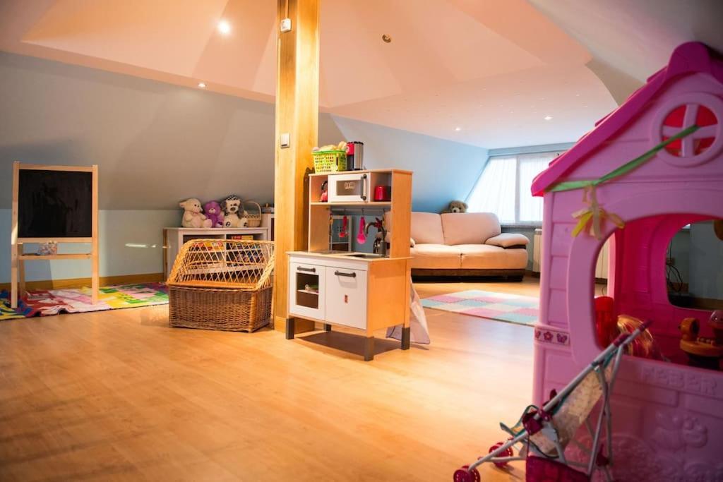 Chalet De 5 Habitaciones En La Sierra De Madrid El Olivo De Miraflores 米拉弗洛迪拉希 外观 照片