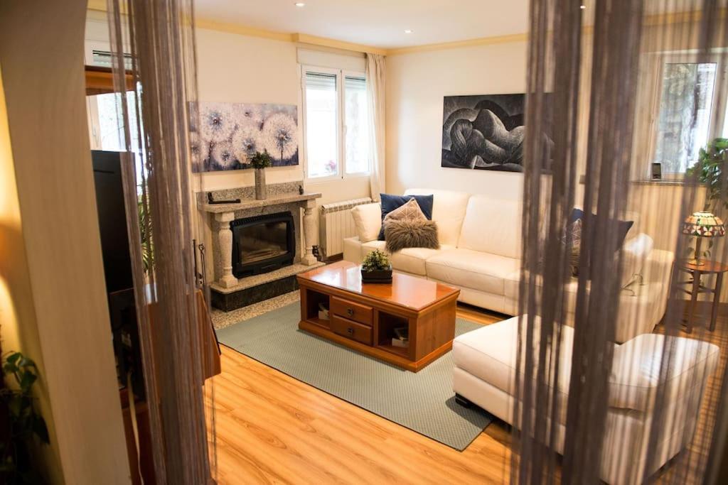Chalet De 5 Habitaciones En La Sierra De Madrid El Olivo De Miraflores 米拉弗洛迪拉希 外观 照片
