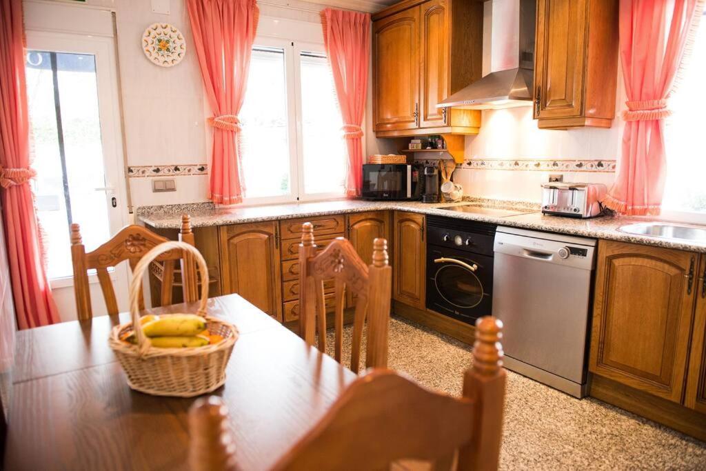 Chalet De 5 Habitaciones En La Sierra De Madrid El Olivo De Miraflores 米拉弗洛迪拉希 外观 照片